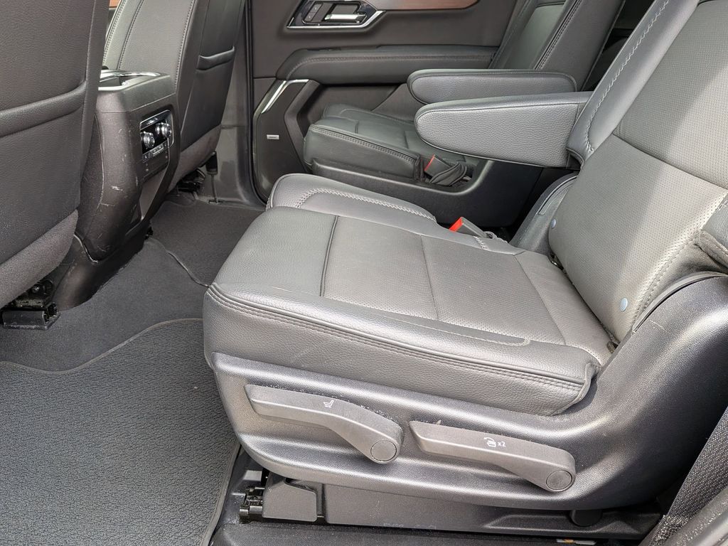 Thumbnail: 2025 GMC Yukon - 26