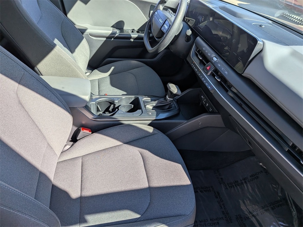 Thumbnail: 2025 Kia K4 - 25