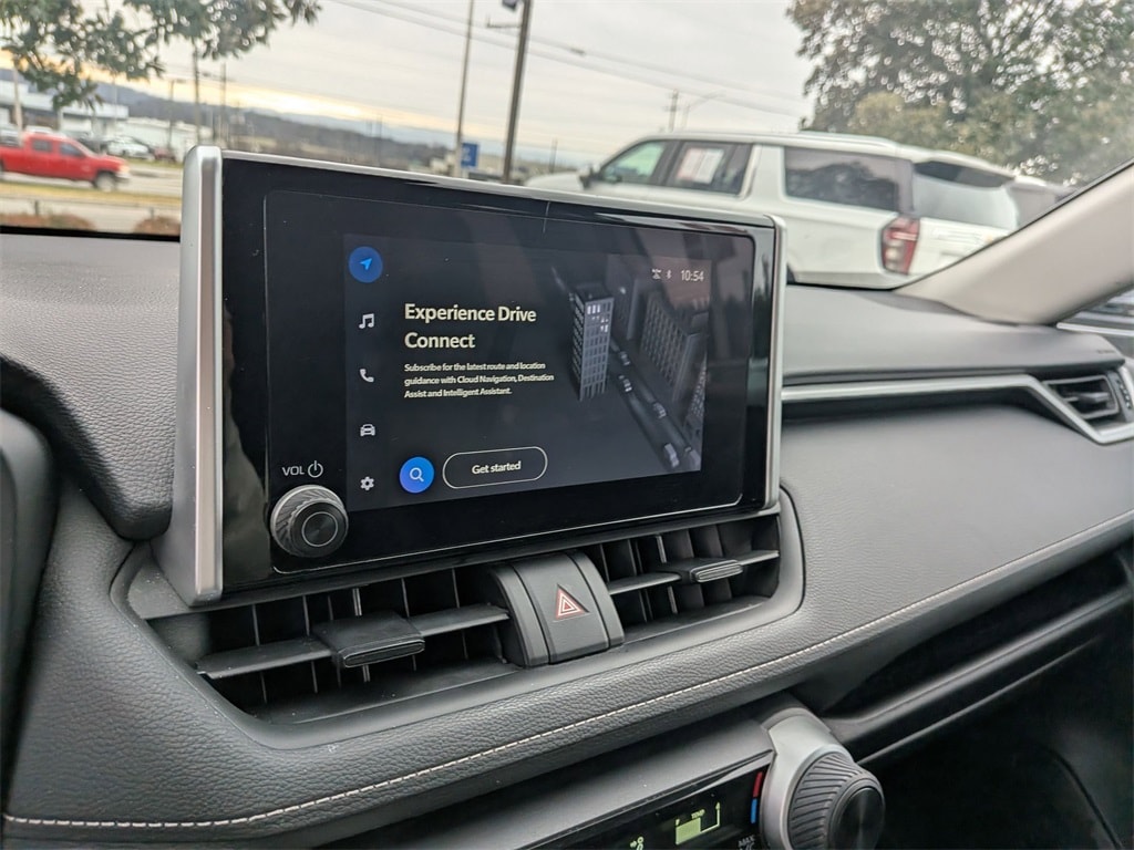 Thumbnail: 2024 Toyota RAV4 - 17