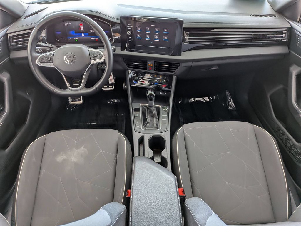 2025 Volkswagen Jetta Sport - Photo 28