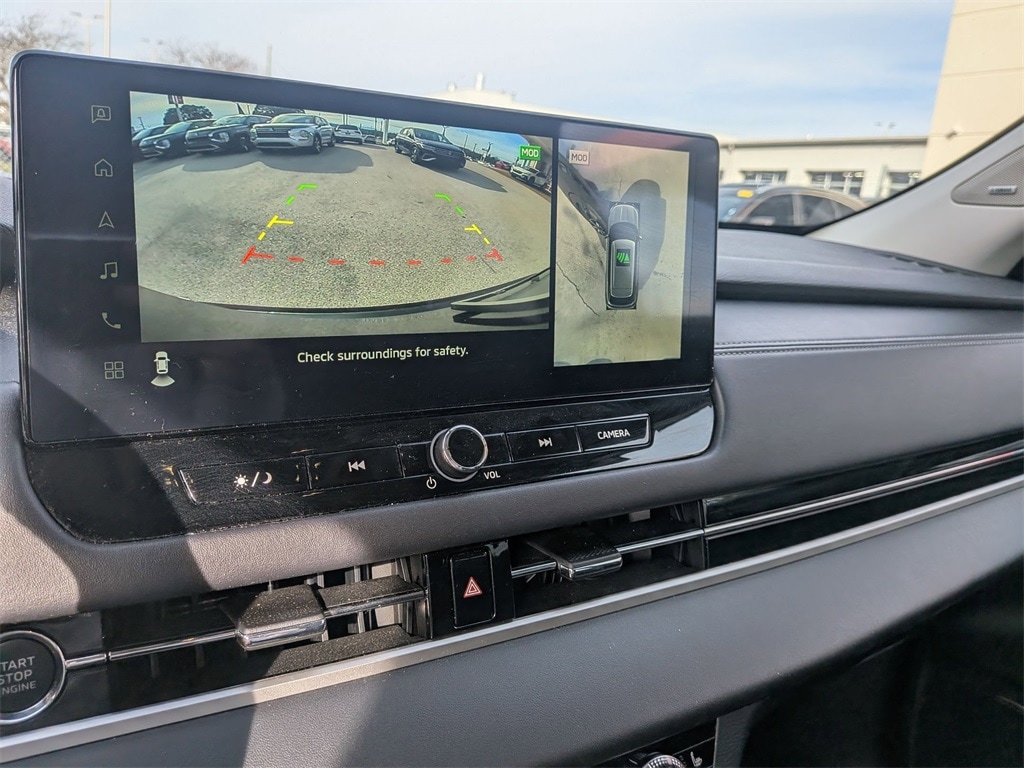 Thumbnail: 2025 Mitsubishi Outlander - 18