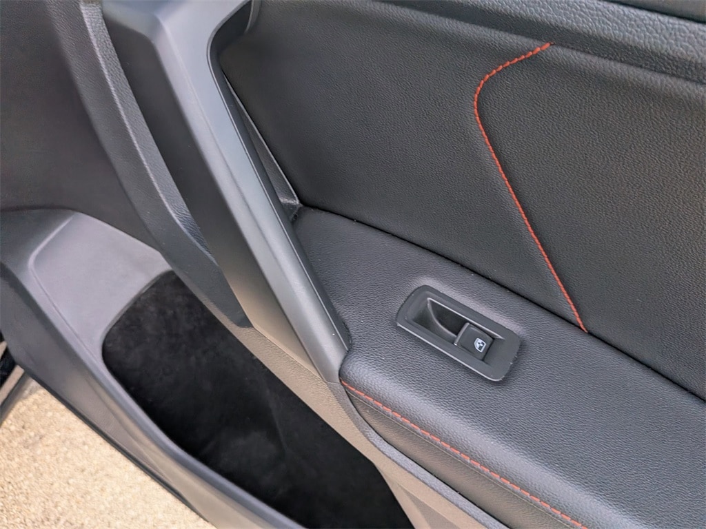 Thumbnail: 2024 Volkswagen Tiguan - 30