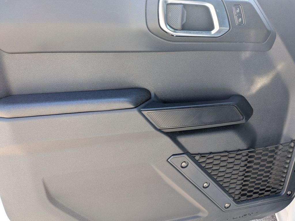 Thumbnail: 2025 Ford Bronco - 13