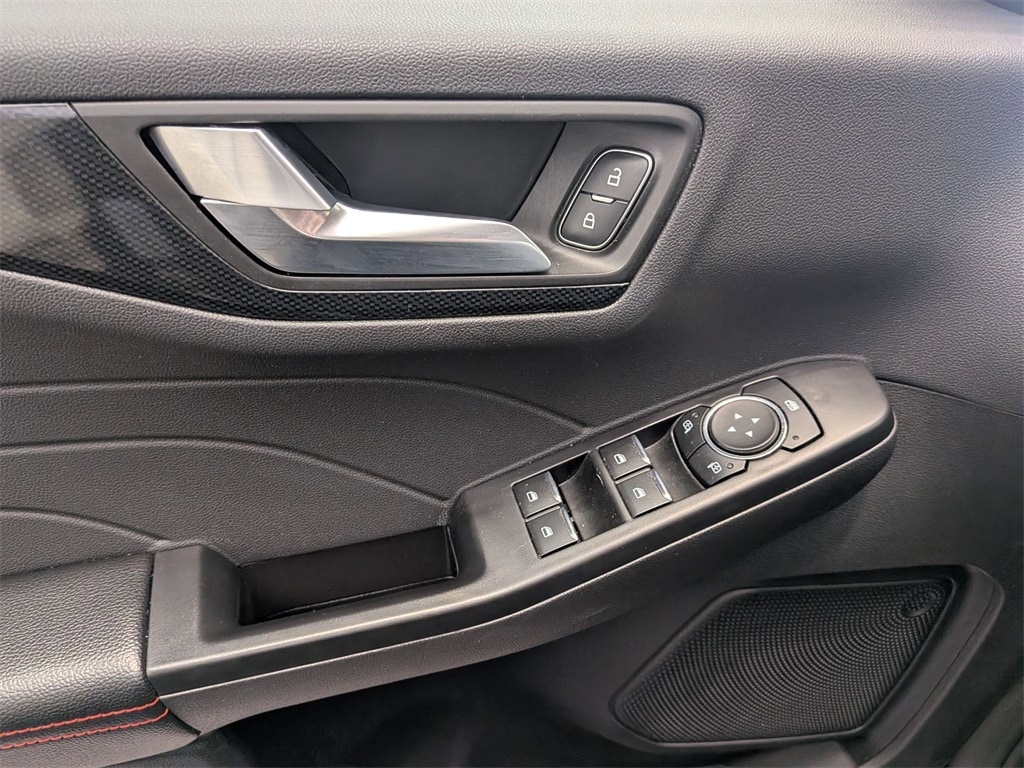 Thumbnail: 2025 Ford Escape - 9