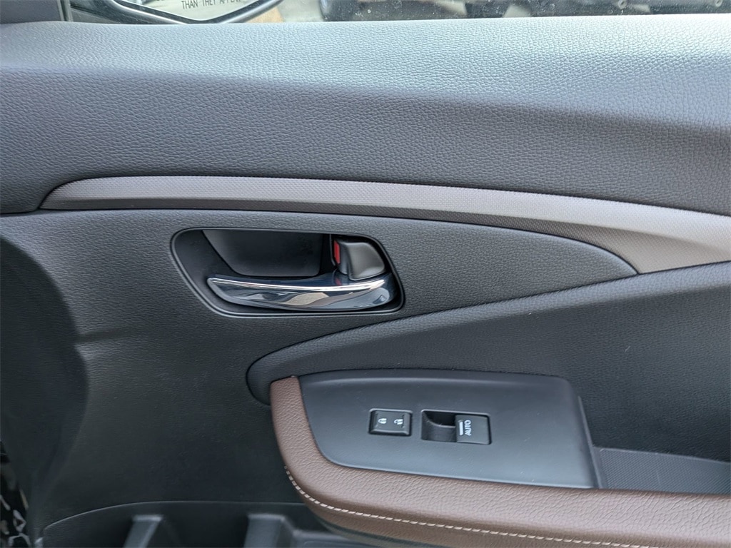 Thumbnail: 2025 Honda Ridgeline - 27