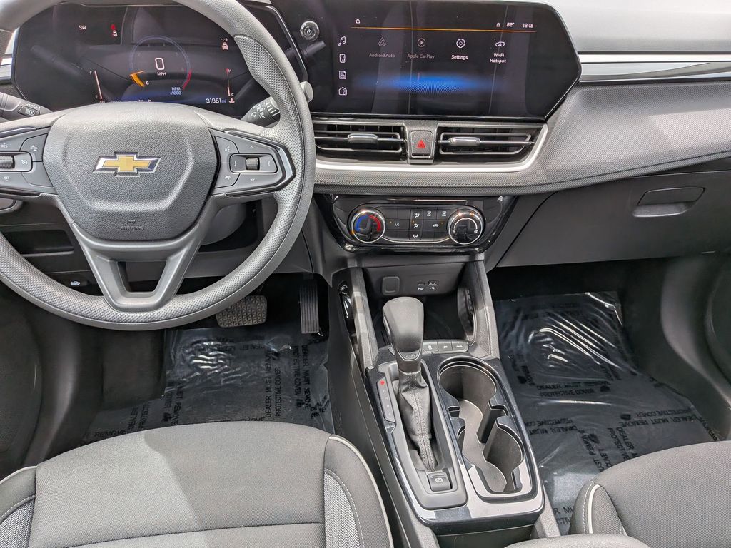 Thumbnail: 2025 Chevrolet TrailBlazer - 21