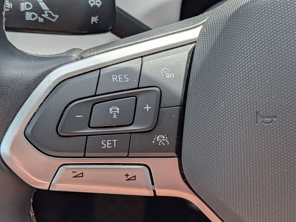 Thumbnail: 2025 Volkswagen Taos - 18