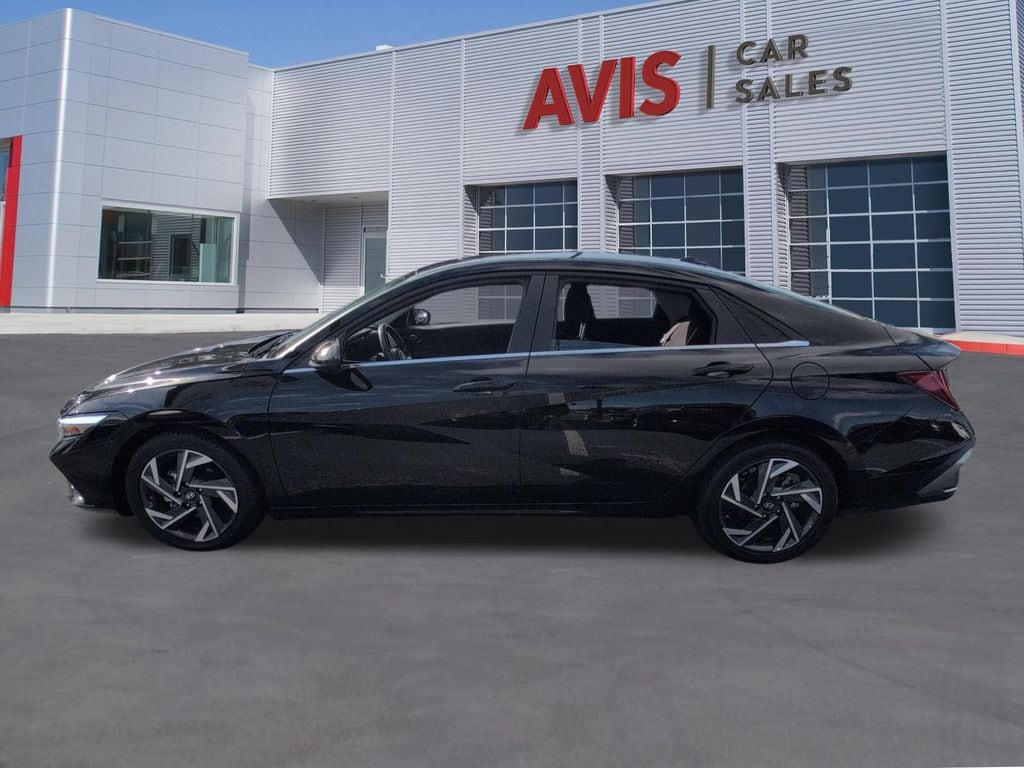 Thumbnail: 2025 Hyundai Elantra - 10