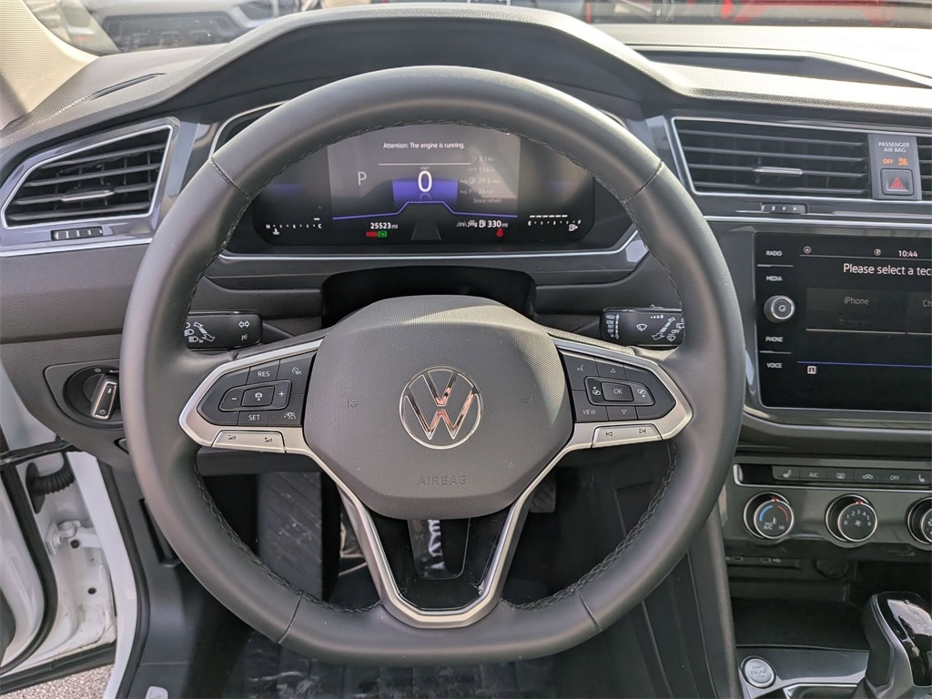 Thumbnail: 2024 Volkswagen Tiguan - 21