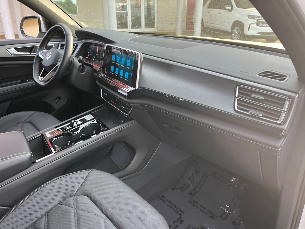 Thumbnail: 2025 Volkswagen Atlas - 31