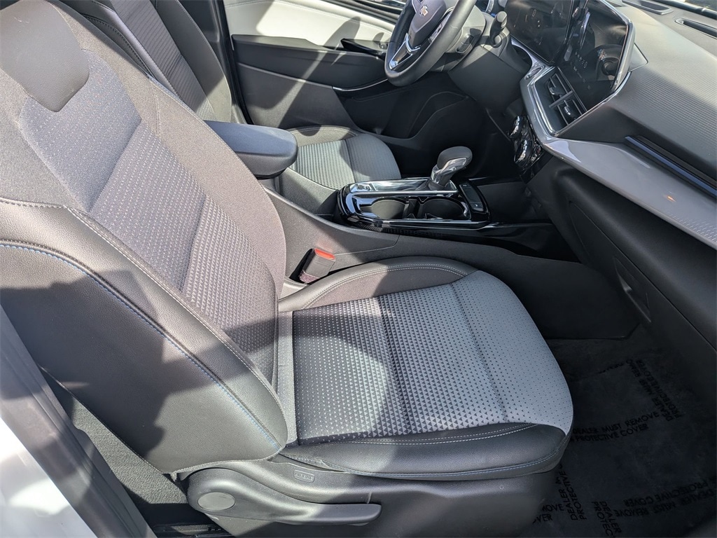 Thumbnail: 2025 Chevrolet Trax - 27