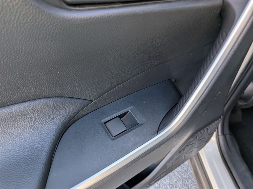 Thumbnail: 2024 Toyota RAV4 - 25