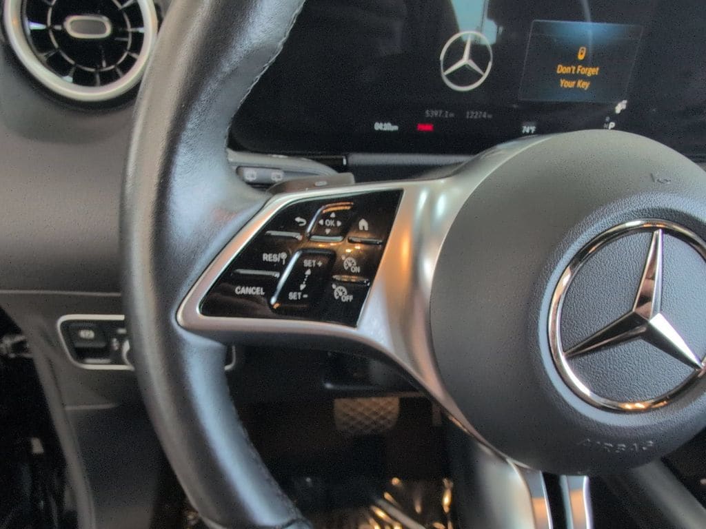 Thumbnail: 2025 Mercedes-Benz GLA - 17
