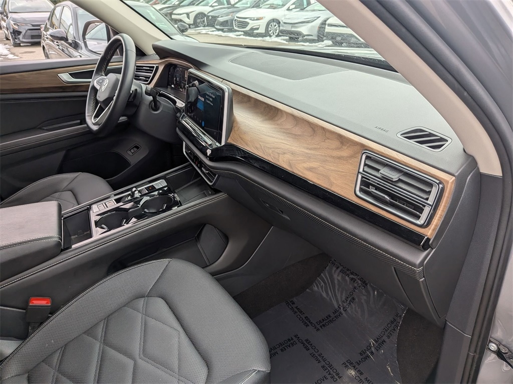 Thumbnail: 2024 Volkswagen Atlas - 31