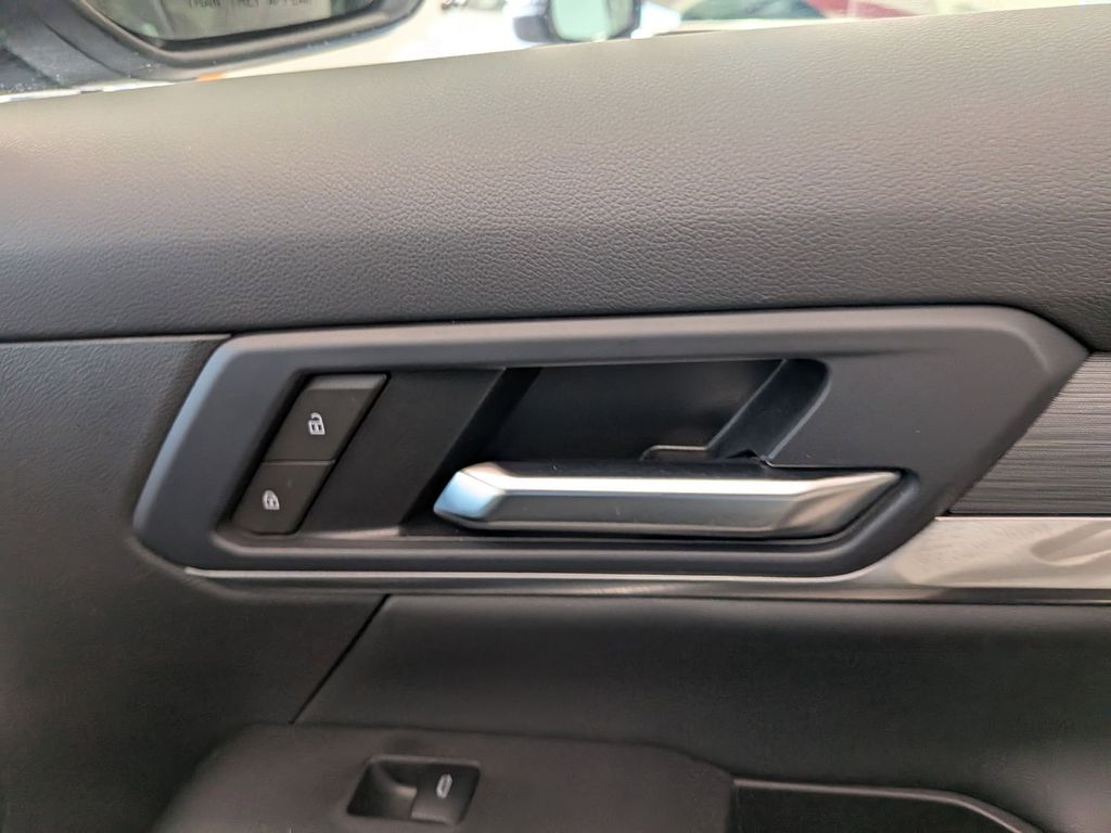 Thumbnail: 2025 GMC Terrain - 28