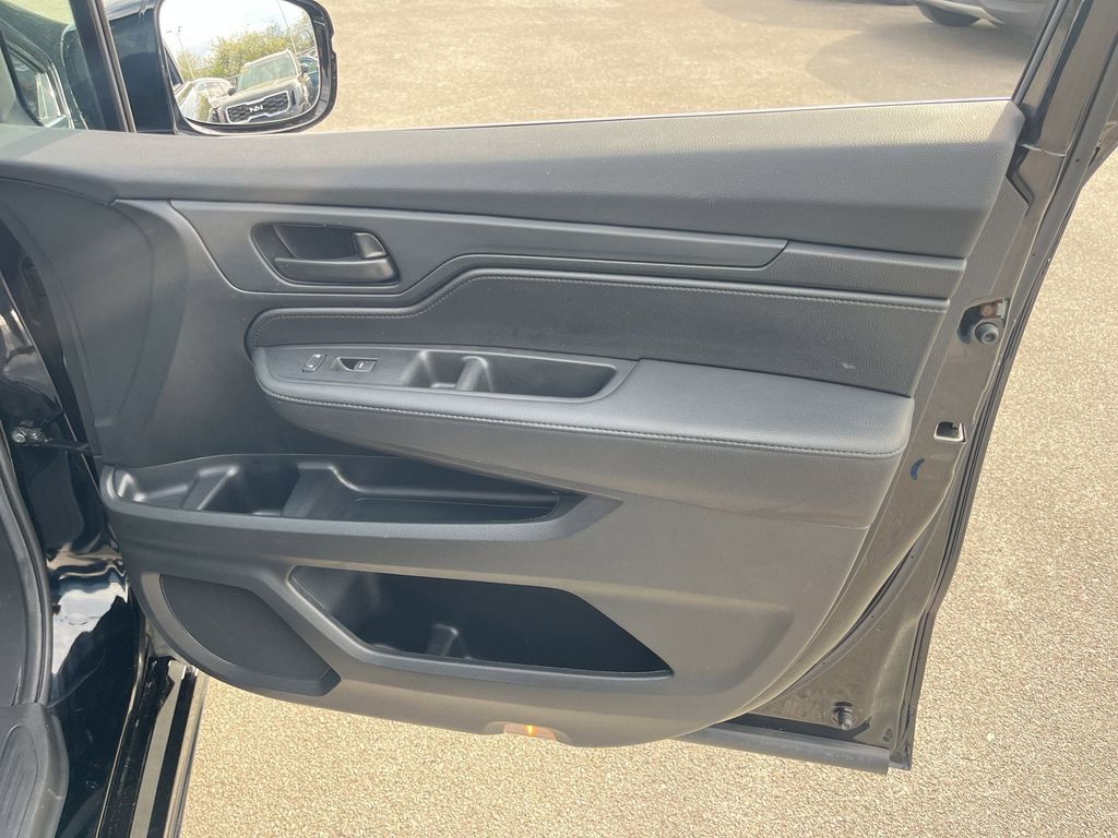 Thumbnail: 2025 Honda Odyssey - 33