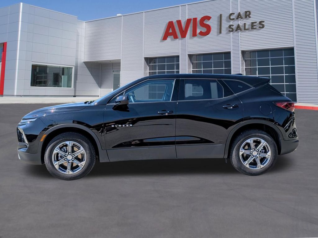 Thumbnail: 2025 Chevrolet Blazer - 10