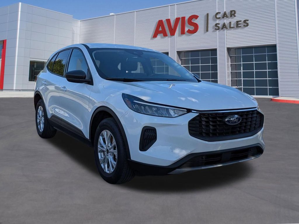 Thumbnail: 2025 Ford Escape - 3