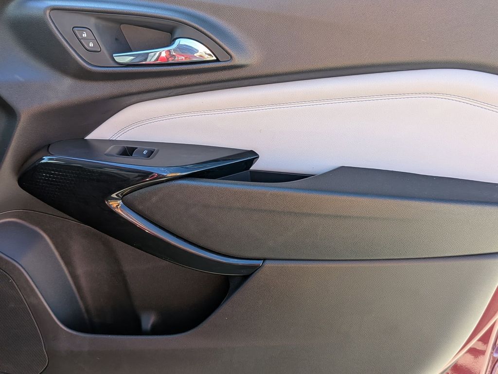 Thumbnail: 2025 Chevrolet Trax - 31