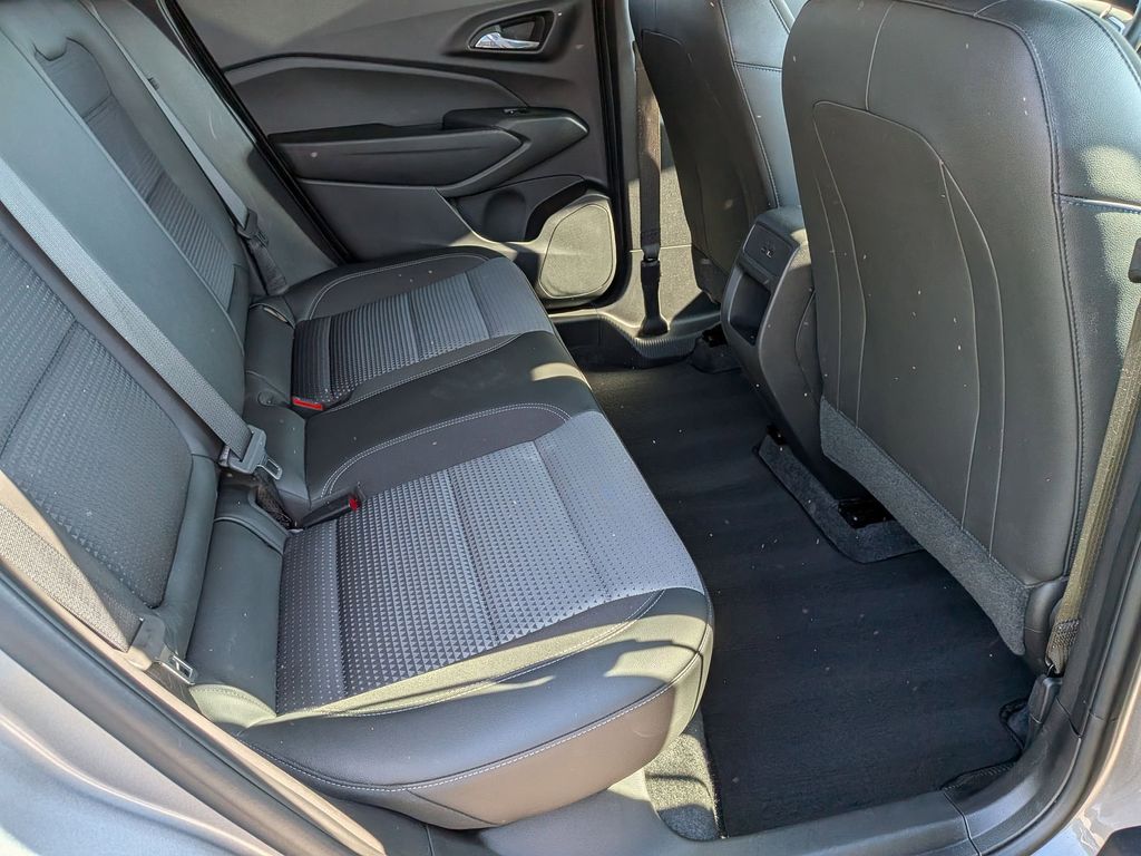 Thumbnail: 2025 Chevrolet Trax - 24