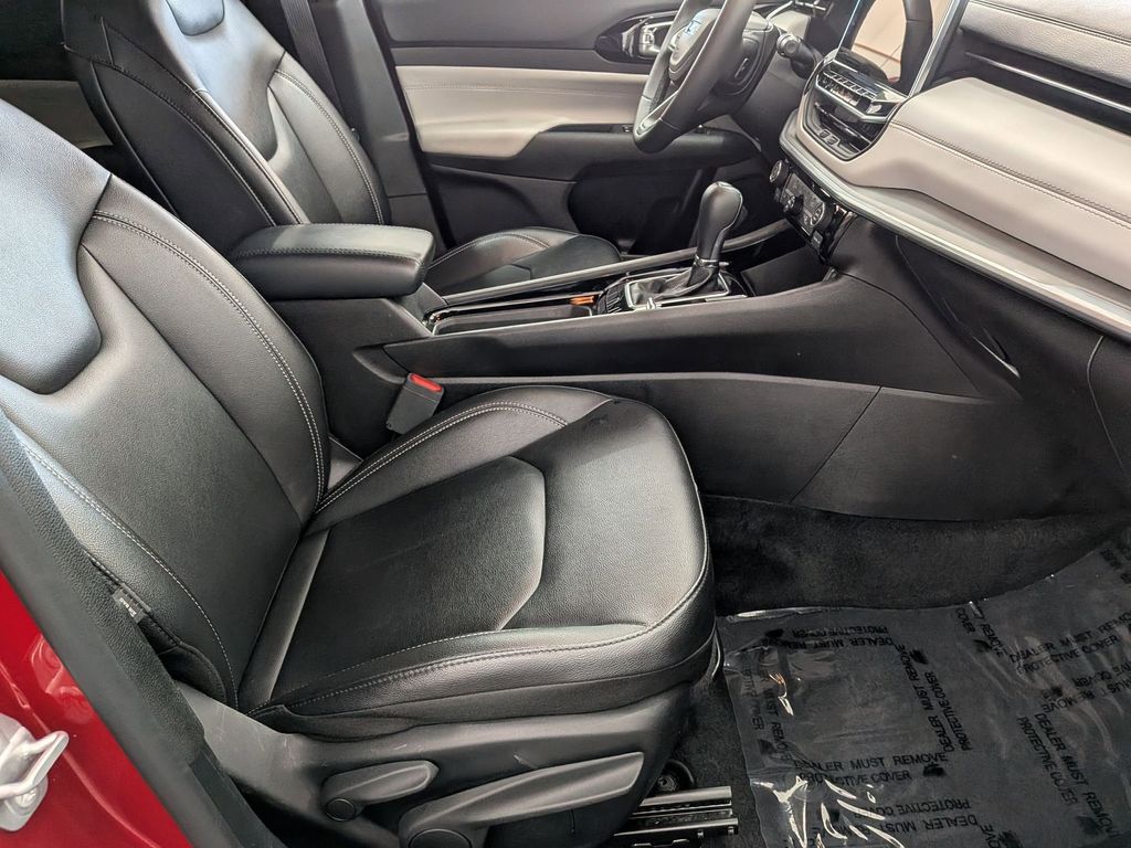 Thumbnail: 2025 Jeep Compass - 26