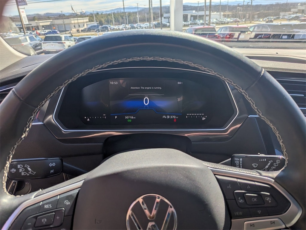 Thumbnail: 2024 Volkswagen Tiguan - 16