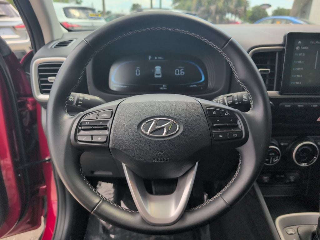 Thumbnail: 2025 Hyundai Venue - 22