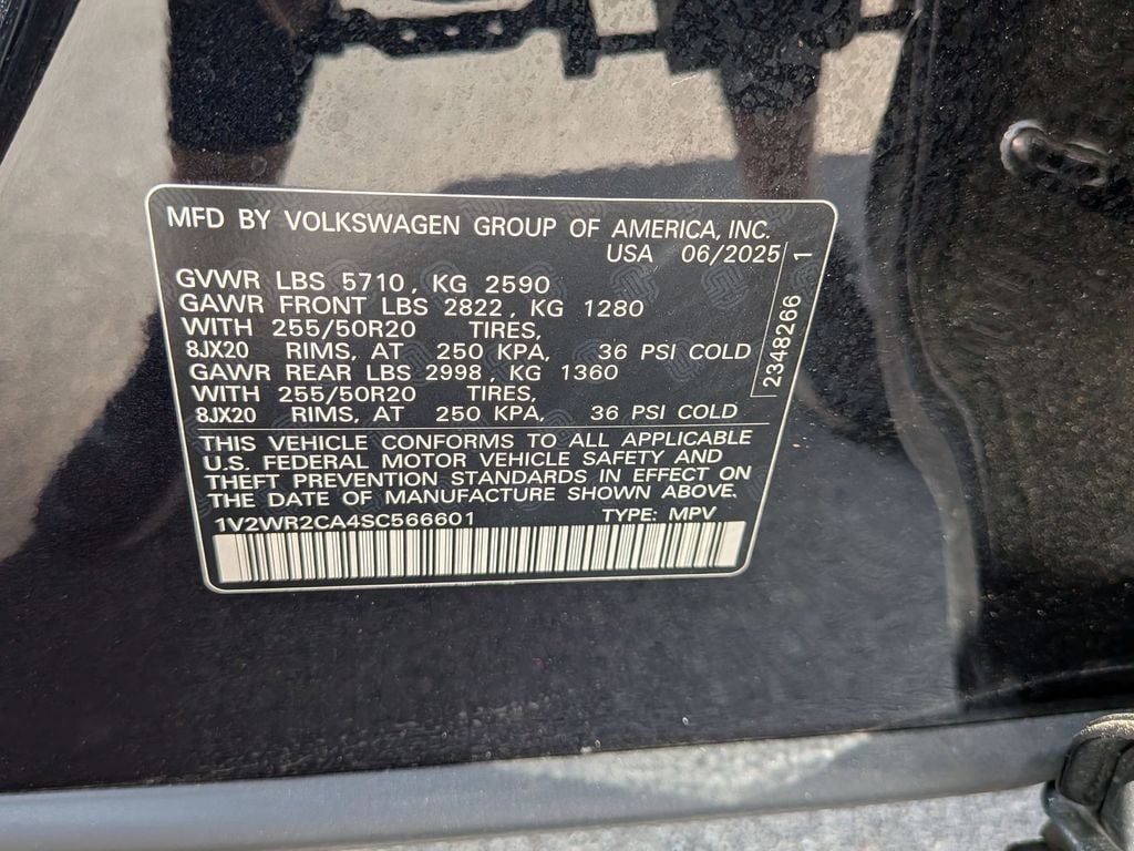 Thumbnail: 2025 Volkswagen Atlas - 32