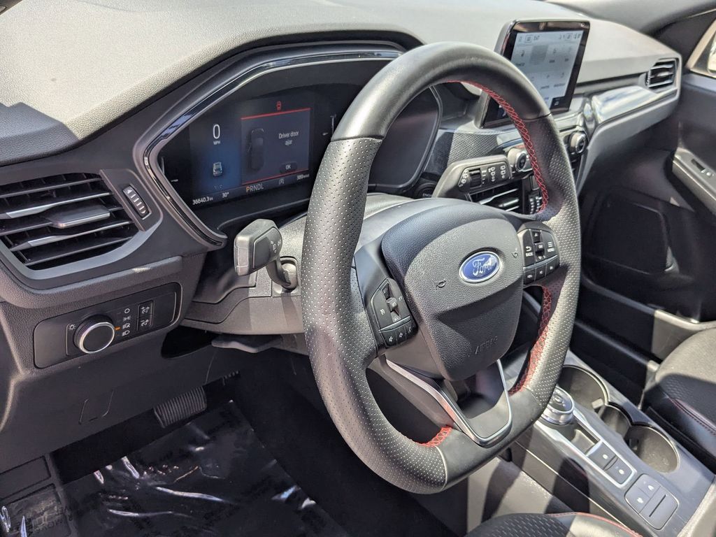 Thumbnail: 2025 Ford Escape - 15