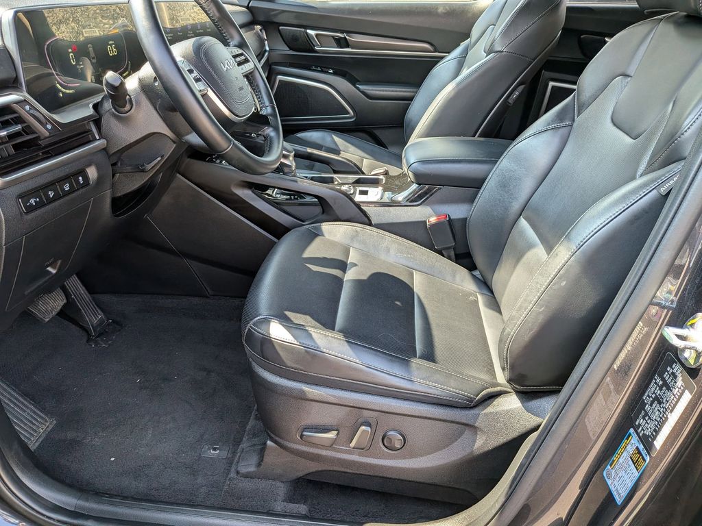 Thumbnail: 2025 Kia Telluride - 25