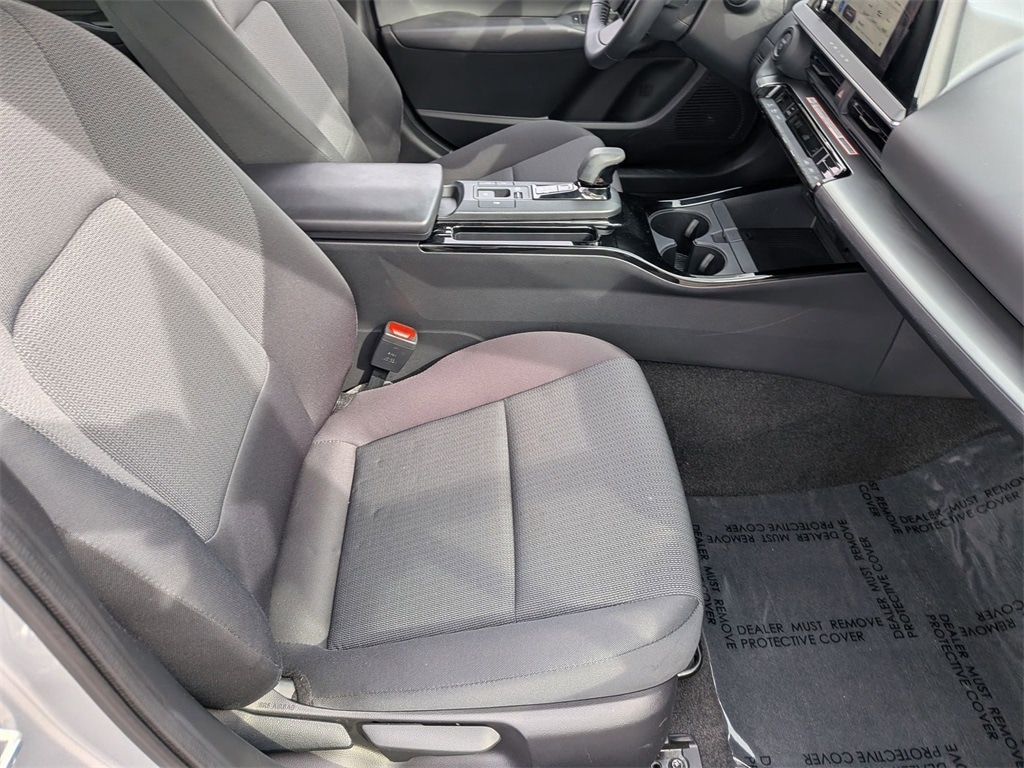 Thumbnail: 2025 Toyota Prius - 29