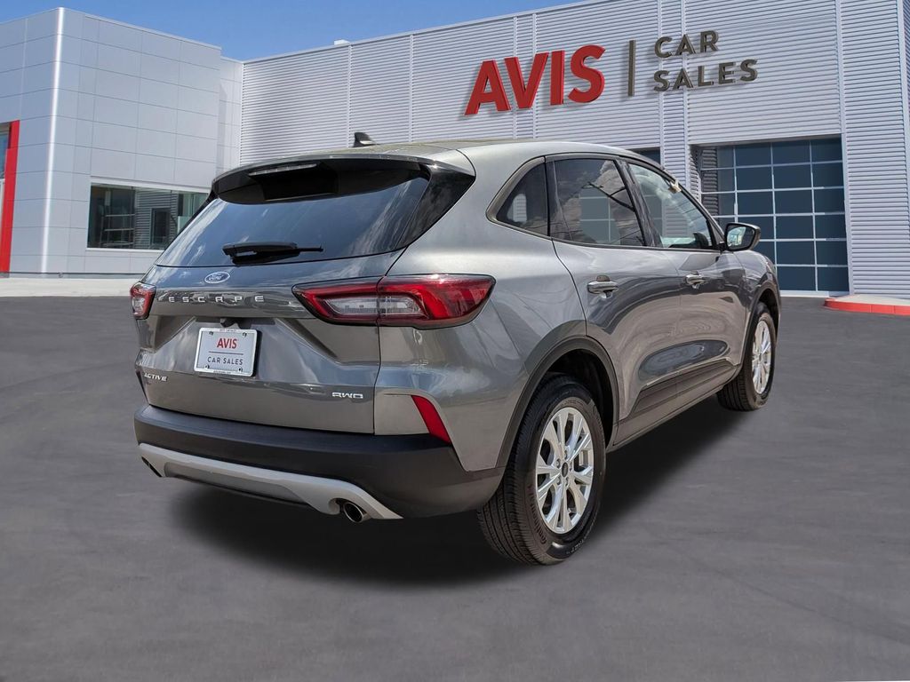 Thumbnail: 2025 Ford Escape - 6