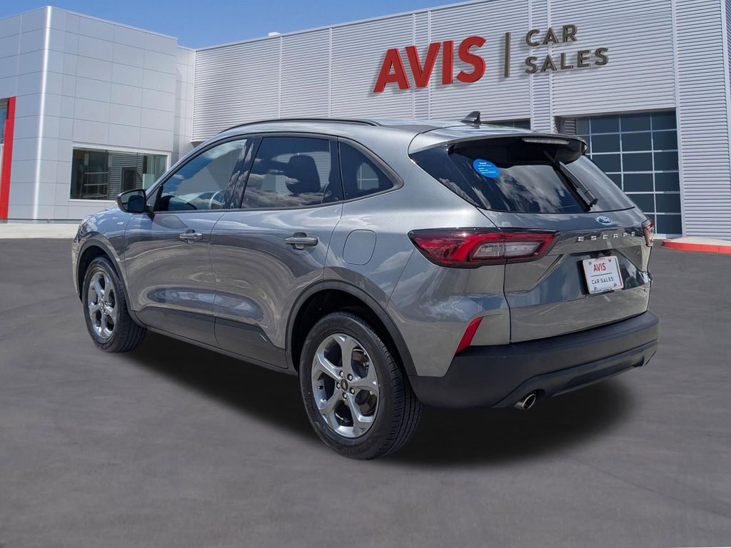 Thumbnail: 2025 Ford Escape - 9
