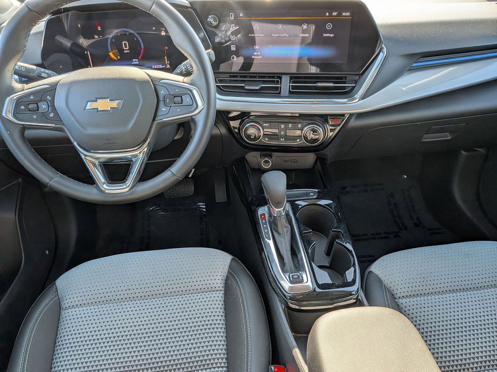 Thumbnail: 2025 Chevrolet Trax - 19