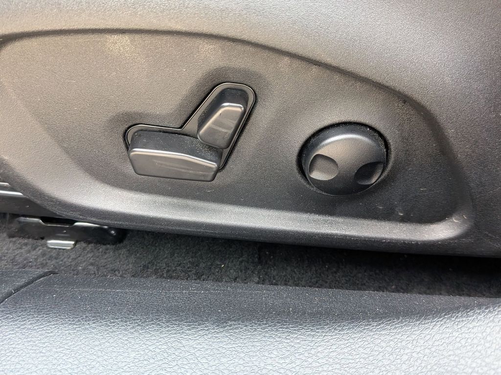 Thumbnail: 2025 Jeep Compass - 14