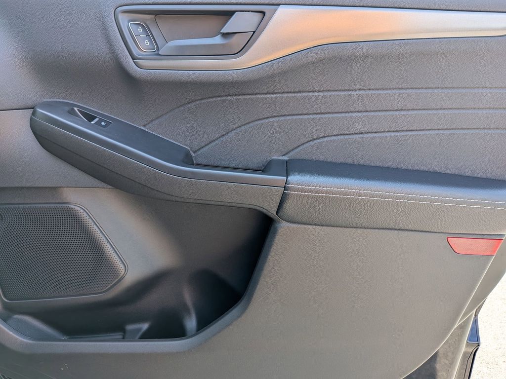Thumbnail: 2025 Ford Escape - 32