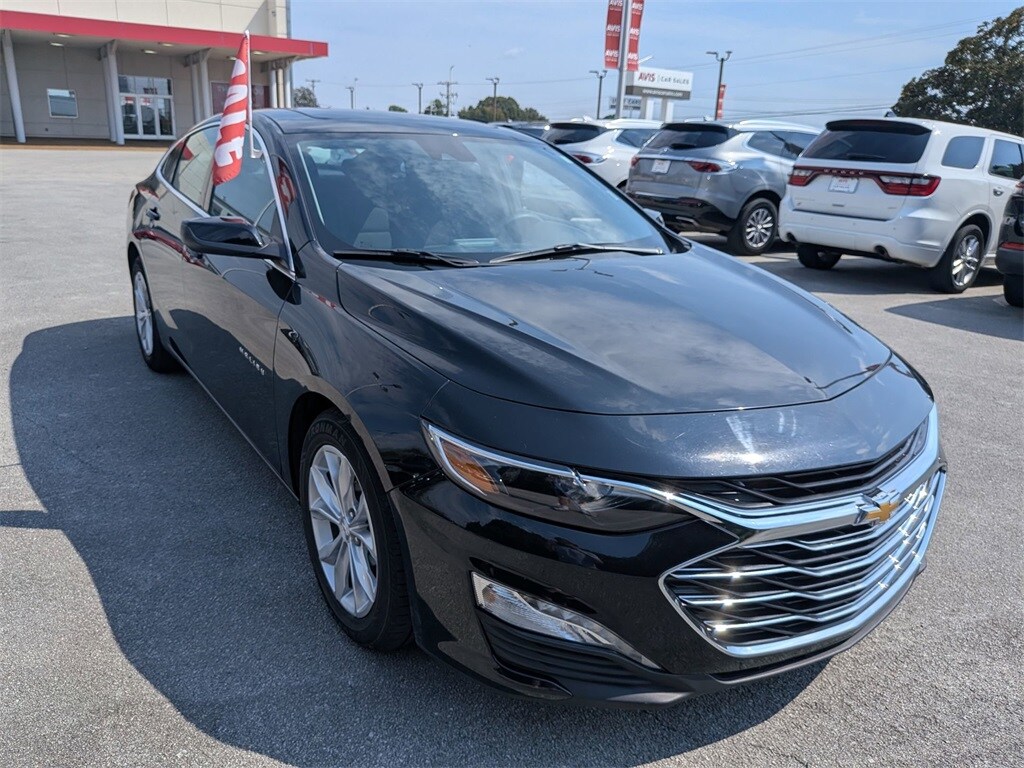 2024 Chevrolet Malibu 1LT photo 3