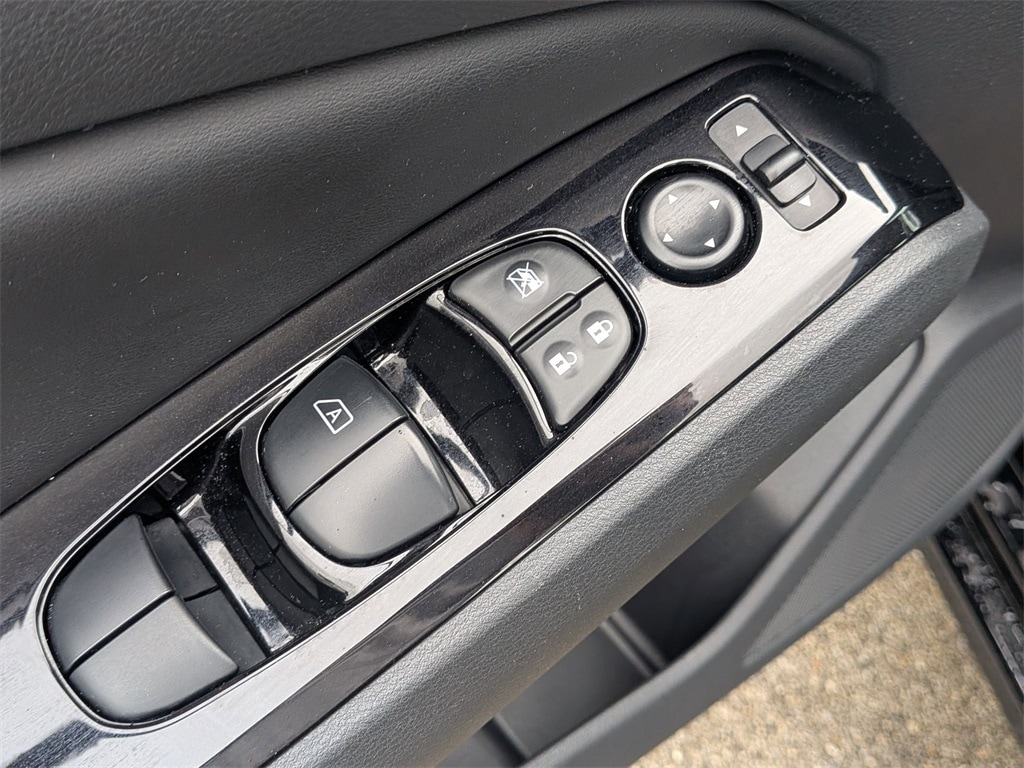 Thumbnail: 2025 Nissan Altima - 13