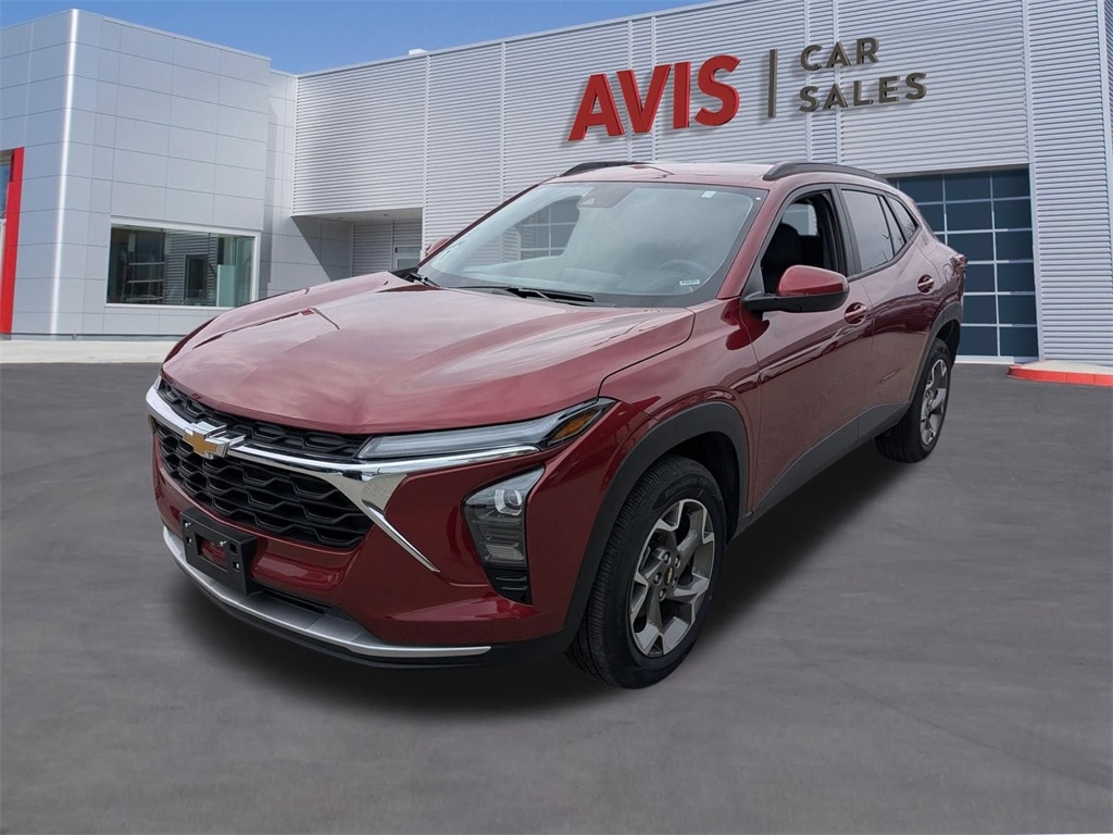 Thumbnail: 2025 Chevrolet Trax - 1