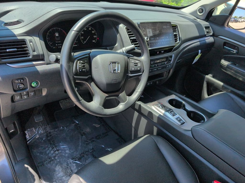Thumbnail: 2025 Honda Ridgeline - 15