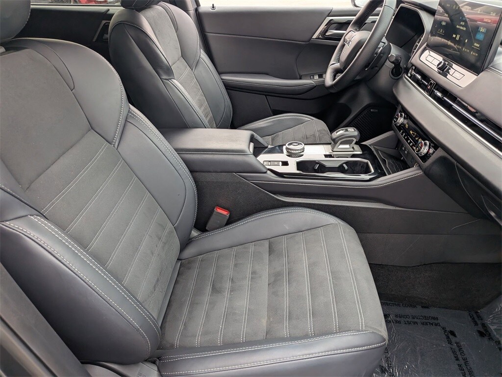 Thumbnail: 2025 Mitsubishi Outlander - 31