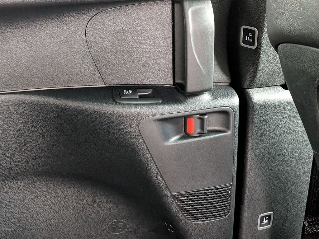 Thumbnail: 2025 Chrysler Pacifica - 27