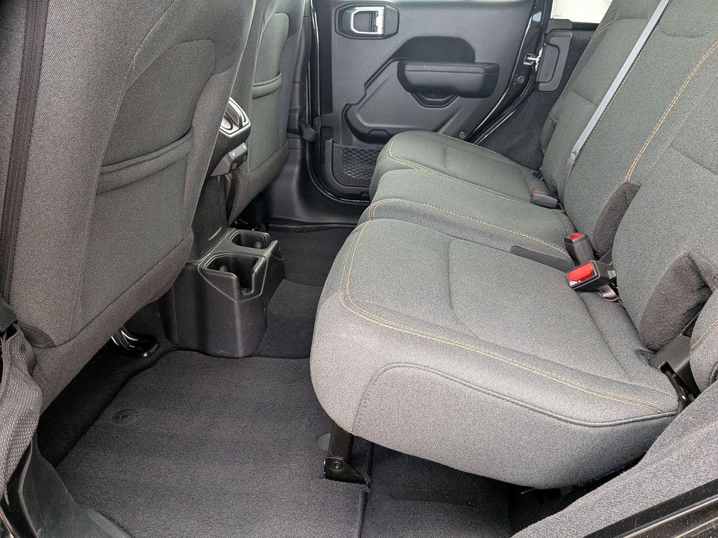 Thumbnail: 2025 Jeep Wrangler - 24