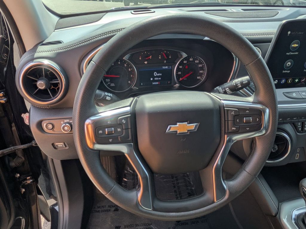 Thumbnail: 2025 Chevrolet Blazer - 22