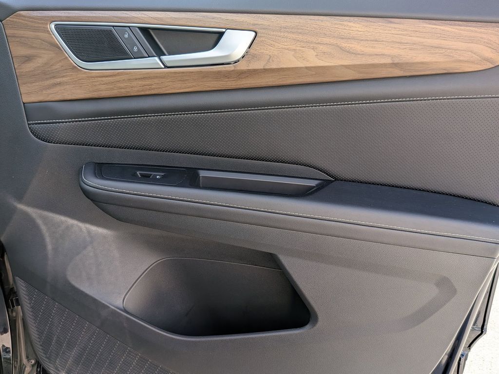 Thumbnail: 2025 Volkswagen Atlas - 30