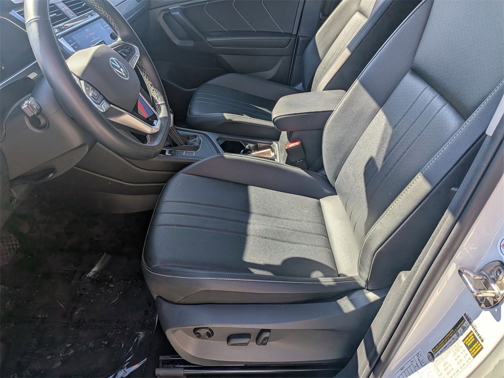 Thumbnail: 2024 Volkswagen Tiguan - 21