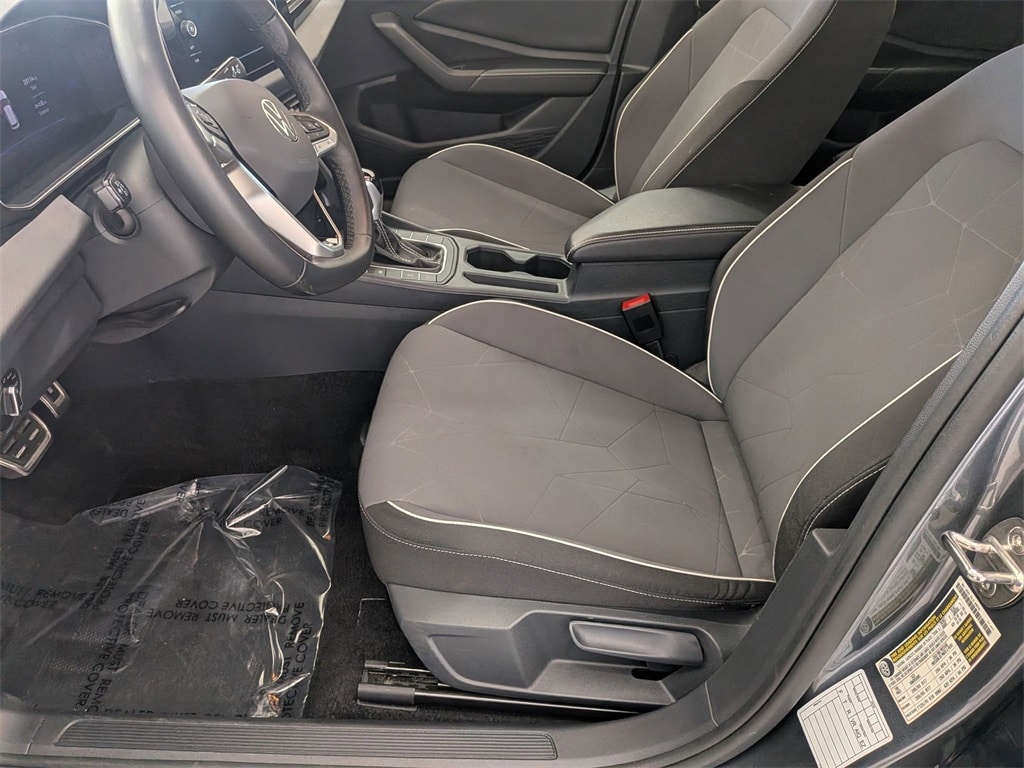 Thumbnail: 2025 Volkswagen Jetta - 19