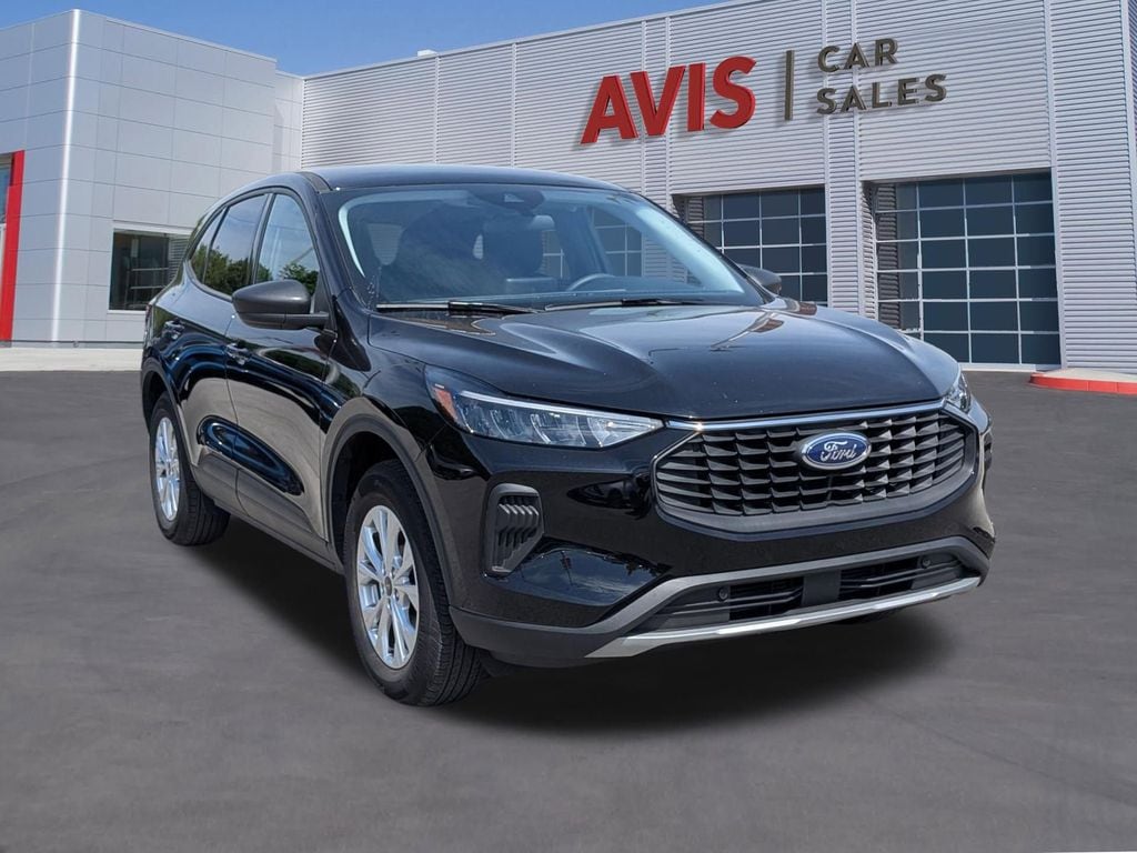 Thumbnail: 2025 Ford Escape - 3