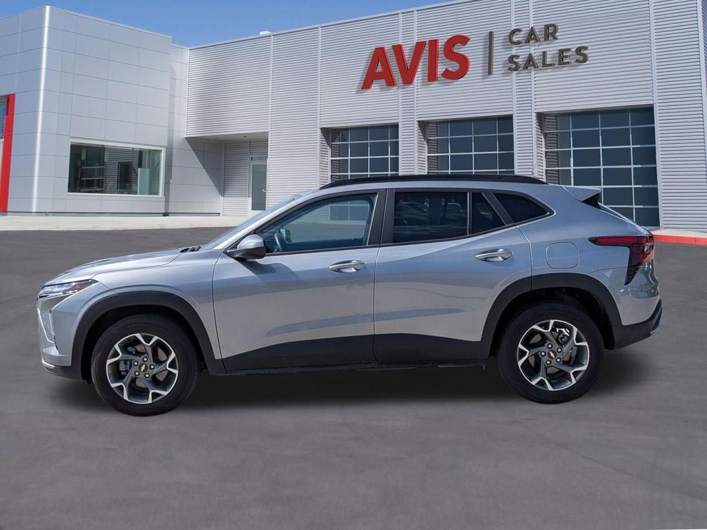 Thumbnail: 2025 Chevrolet Trax - 10