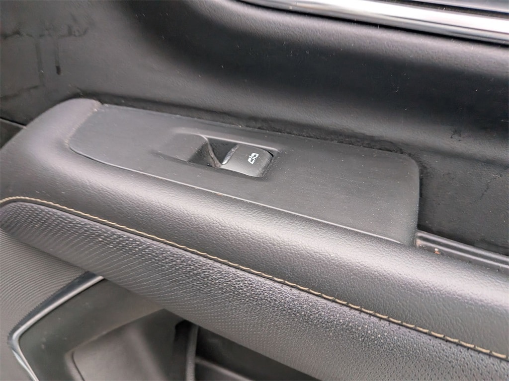 Thumbnail: 2023 Chevrolet Tahoe - 34